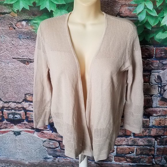 Crochet Open Work 3/4 Sleeve Cropped Cardigan - Picture 1 of 5